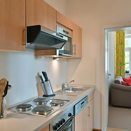 Celia Sellin (Rugen)