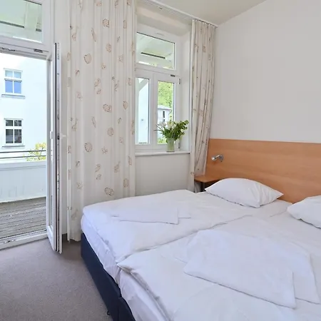 Celia Apartment *