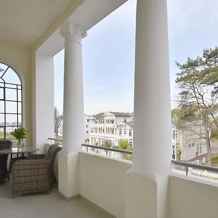 Celia Apartment *